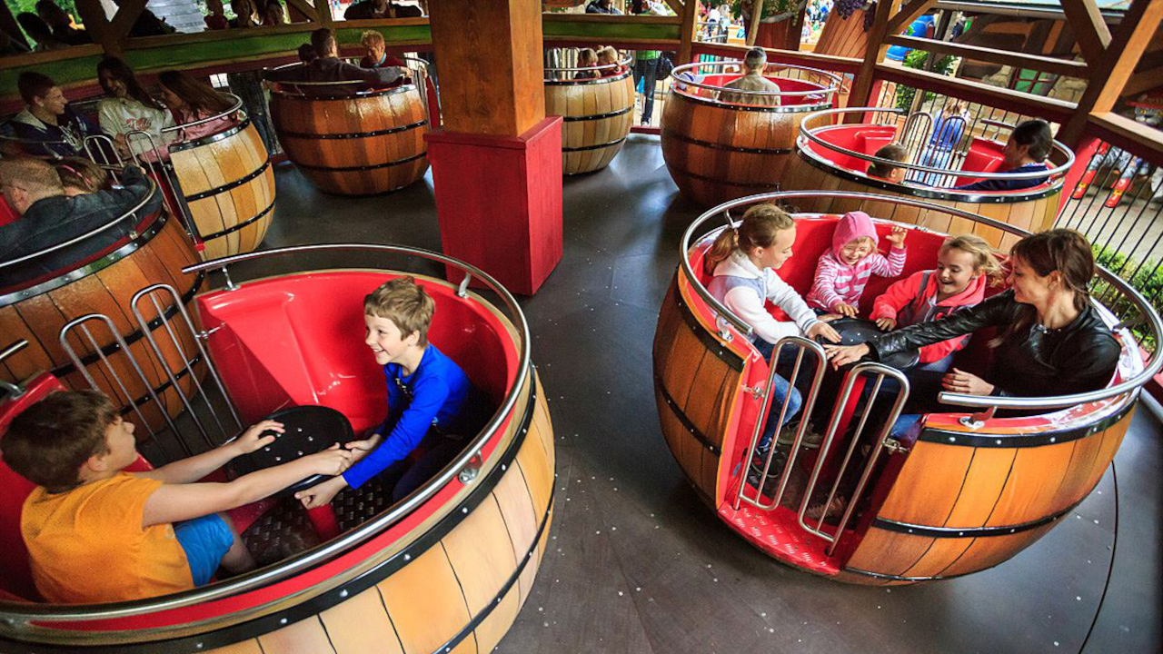 Dancing barrel @ Familypark - Themeparkplanner